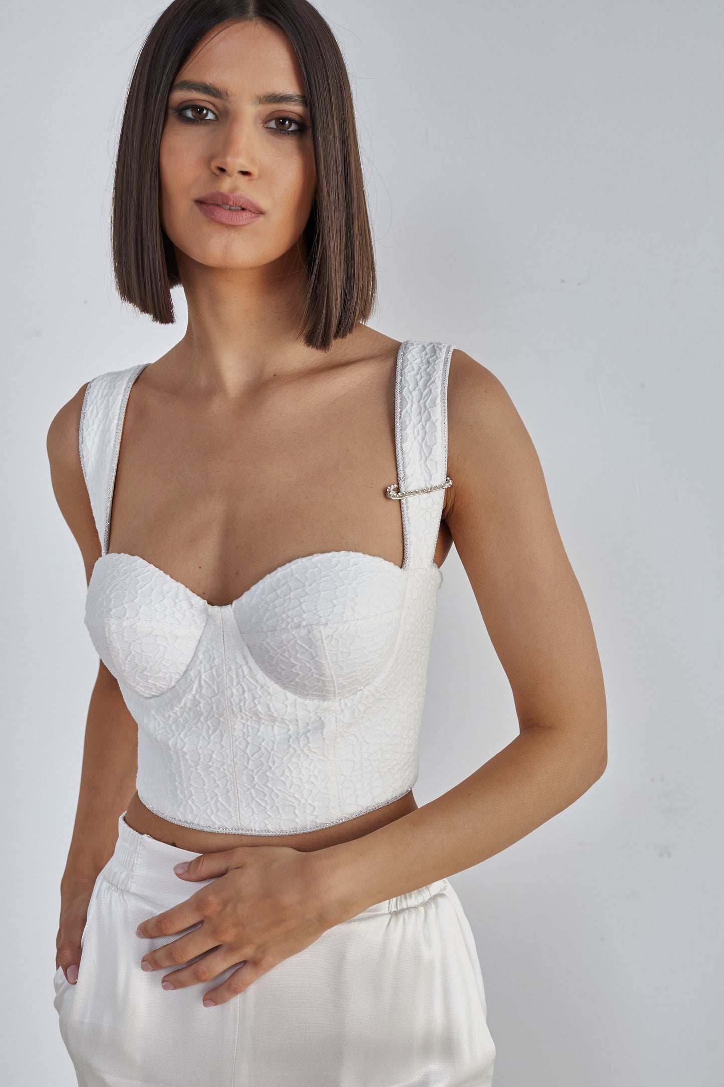 Top Alb Decupat, Cropped
